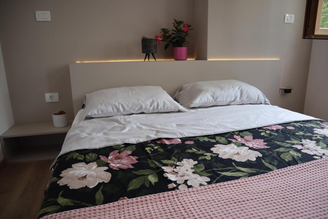 Boutique Rooms By Petric Winery Dobravlje Екстериор снимка