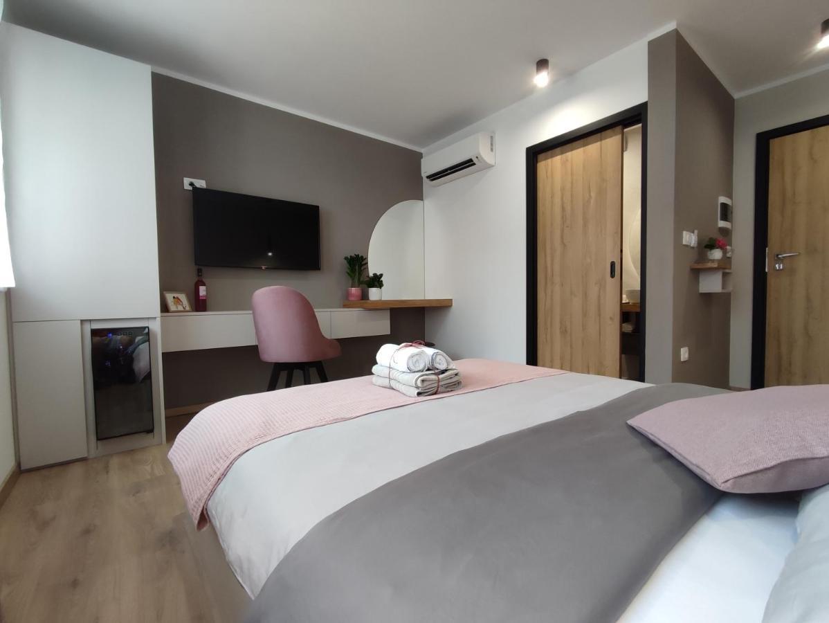 Boutique Rooms By Petric Winery Dobravlje Екстериор снимка