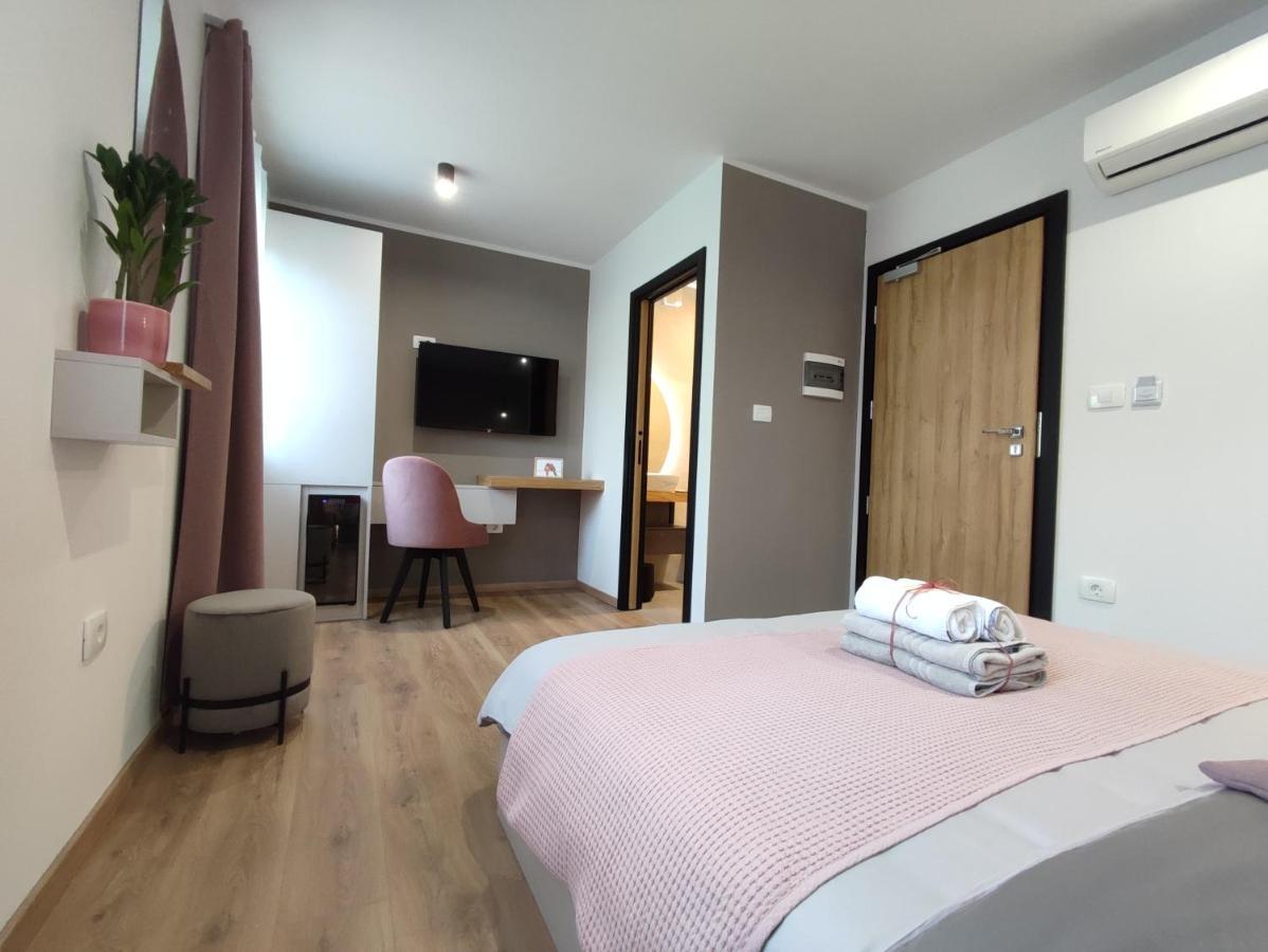 Boutique Rooms By Petric Winery Dobravlje Екстериор снимка