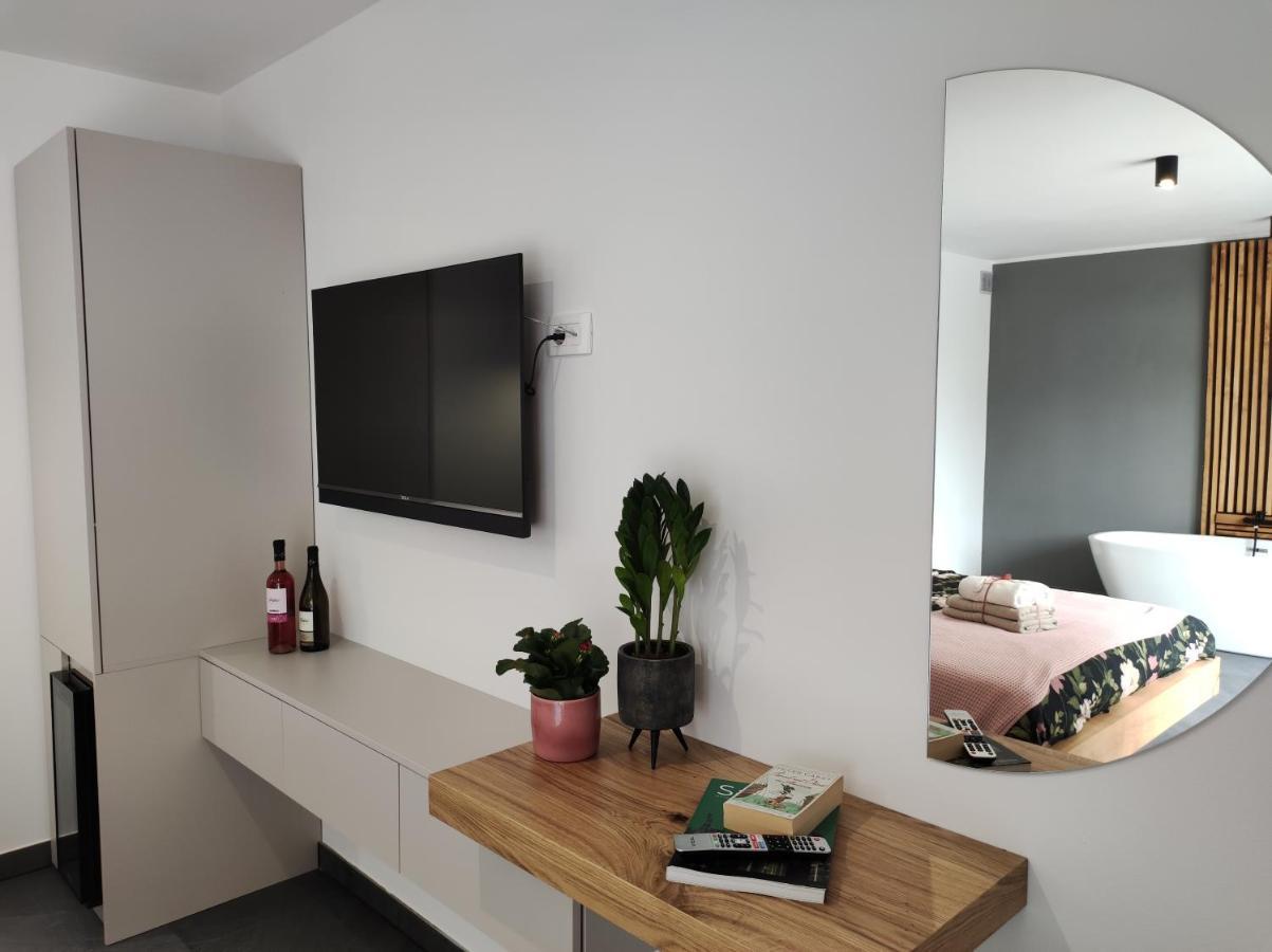 Boutique Rooms By Petric Winery Dobravlje Екстериор снимка