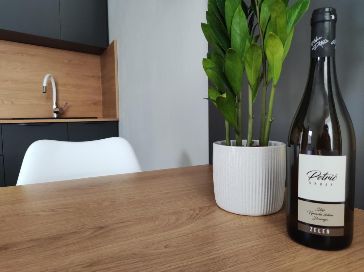 Boutique Rooms By Petric Winery Dobravlje Екстериор снимка