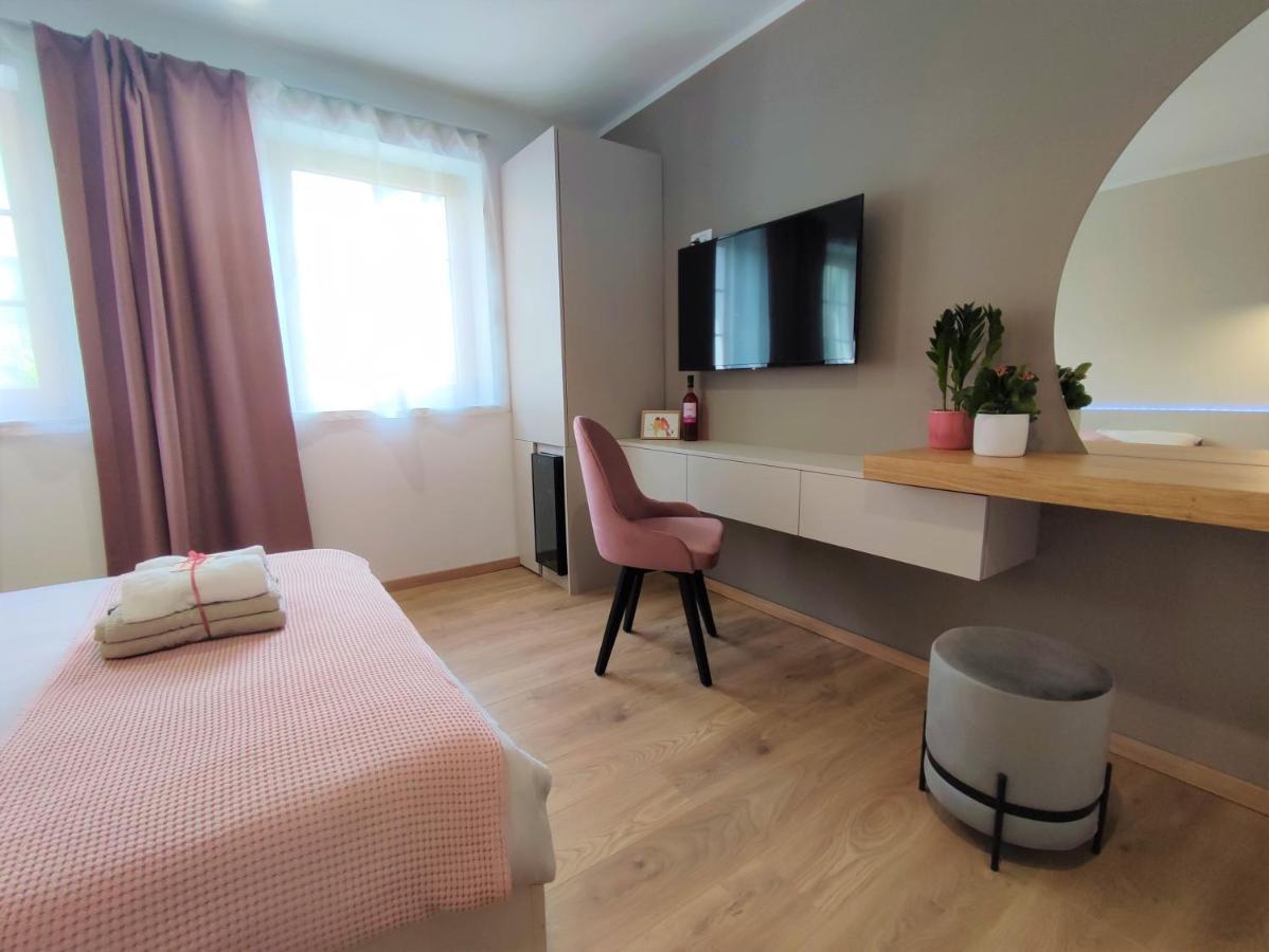 Boutique Rooms By Petric Winery Dobravlje Екстериор снимка