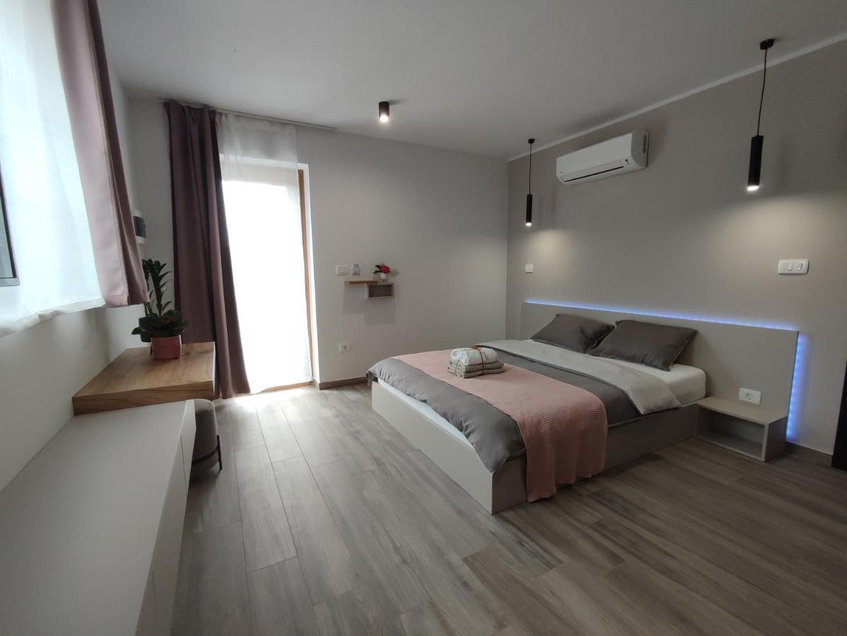 Boutique Rooms By Petric Winery Dobravlje Екстериор снимка