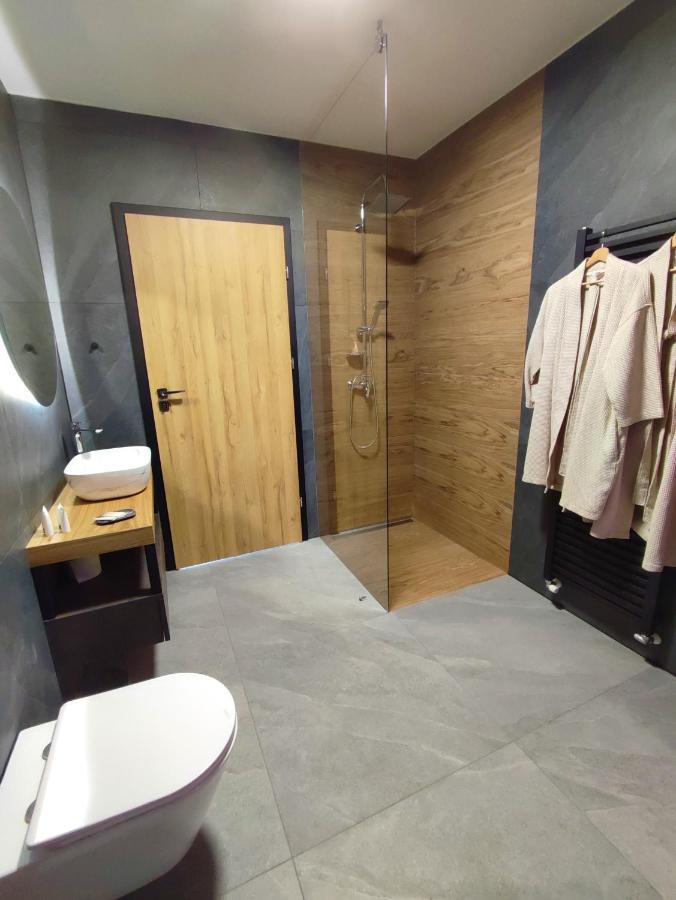 Boutique Rooms By Petric Winery Dobravlje Екстериор снимка