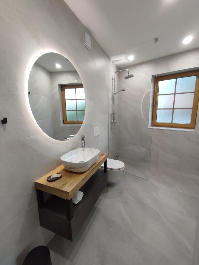 Boutique Rooms By Petric Winery Dobravlje Екстериор снимка