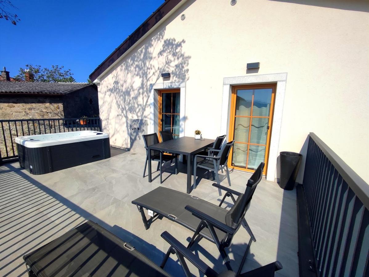 Boutique Rooms By Petric Winery Dobravlje Екстериор снимка
